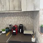 Irida House Apartment *